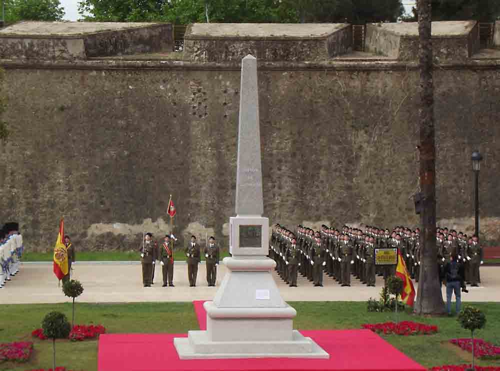 obelisco a los caidos